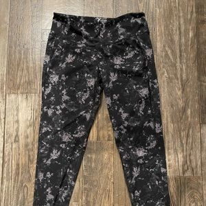 Old Navy Active Go-Dry Fitted Workout Pants/Tights/Leggings